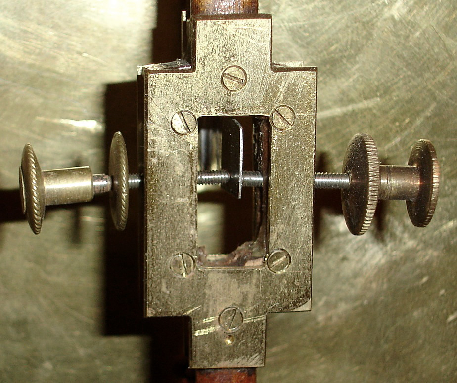 4952_03.jpg