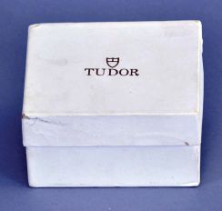 Tudor, Switzerland, "Submariner", ref. 79190, 25 jewels, Eta cal.2824-2, automatic winding, spotted nickel plate movement with lever escapement in a stainless steel, water resistant case, and luminous dot and arrow marker black dial with date aperture at 3:00, polished, luminous Mercedes style hands, and stainless bracelet with deployant clasp, serial #B872254, 39mm, c1995, together with its original inner and outer boxes.