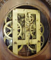 J.C. Brown, Forestville Mfg. Co., Bristol, Conn., 8 day, time and strike spring driven brass movement 4-column round gothic or onion top ripple molding shelf clock.