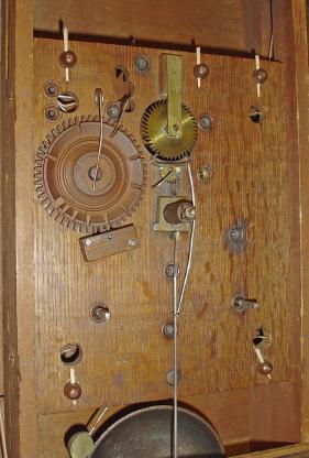 E. Terry & Sons, Plymouth, Conn., 30 hour, time and strike weight wood movement pillar & scroll shelf clock.