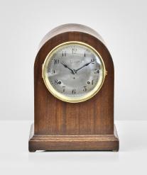 Seth Thomas Clock Co., Thomaston, Conn., "Chime Clock No. 11", 8 day, time and strike spring driven brass movement 5-bell Sonora Chime shelf clock.