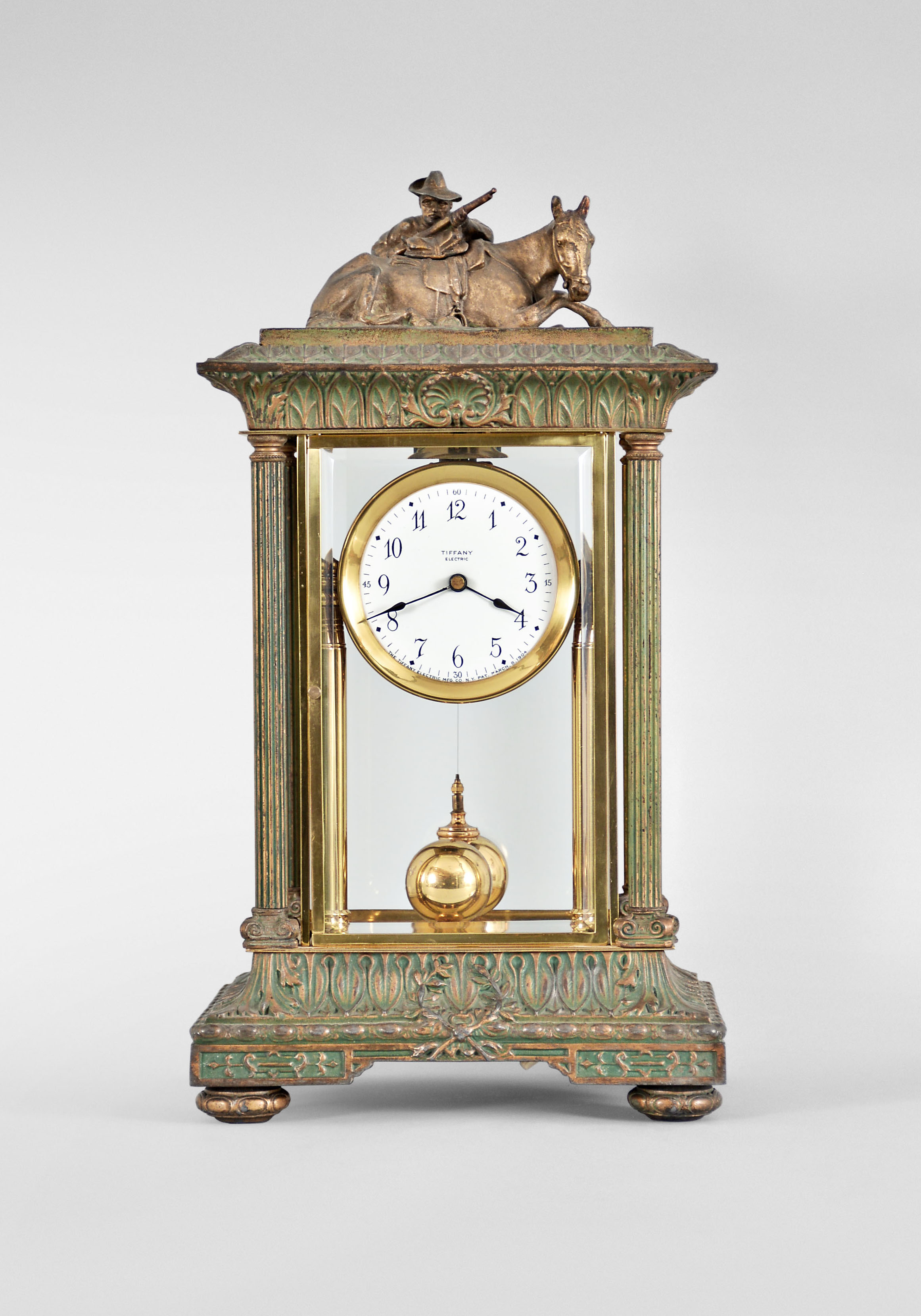 Tiffany Electric battery powered movement with torsion pendulum in