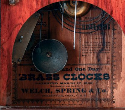 Welch, Spring & Co., Forestville, Conn., "Italian No. 1", 8 days, time, strike and alarm, spring driven brass movement shelf clock, c1878
