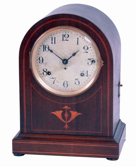 Seth Thomas Clock Co., Thomaston, Conn., "Chime Clock No. 61" mahogany case, 8 days, 4 rod Westminster chime mantel clock, c1921