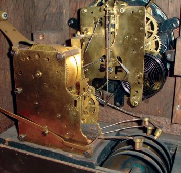 Seth Thomas Clock Co., Thomaston, Conn., "Sonora Chime Clock No. 51" in an oak case with an 8 days, spring driven, time and strike movement and a 4 bell Sonora chime unit, c1913.