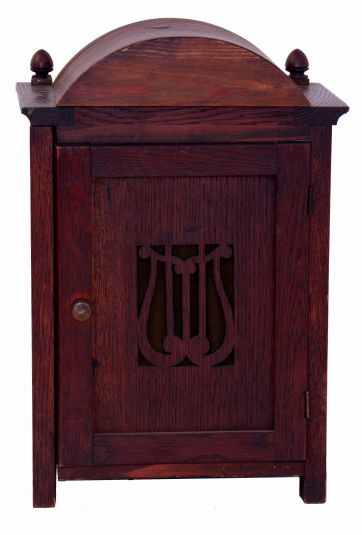 German oak unsigned, 8 days, two-train striking bracket clock in arch topped wood case with decorative brass panels, c1900