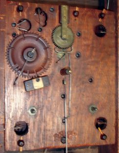 Bishop & Bradley, Watertown, Conn., 30 hours, time and strike, weight driven, wood movement pillar & scroll shelf clock, c1830
