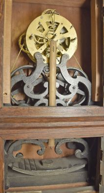Atkins, Whiting and Co., Bristol, Conn., "Parlor No. 1" rosewood shelf clock with 30 day, time only, Ives wagon spring movement.