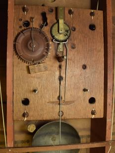 Chauncey Ives, Bristol, Conn., 8 day, time and strike weight wood movement pillar & scroll shelf clock
